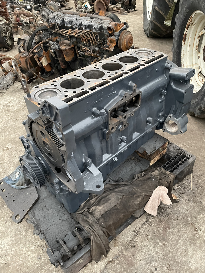 Caterpillar Cat C9 - blok silnika 325-3914 325-3915 - Bloque de cilindros para Maquinaria agrícola: foto 1 Caterpillar Cat C9 - blok silnika 325-3914 325-3915 - Bloque de cilindros para Maquinaria agrícola: foto 1