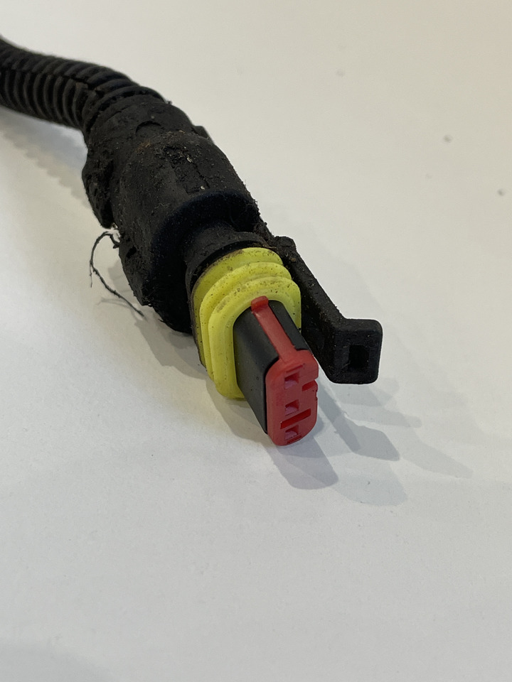 Claas Arion 550-520 650-620 - kabel wiązka elektryczna 0021581981 0021581982 - Cables/ Alambres para Tractor: foto 3 Claas Arion 550-520 650-620 - kabel wiązka elektryczna 0021581981 0021581982 - Cables/ Alambres para Tractor: foto 3
