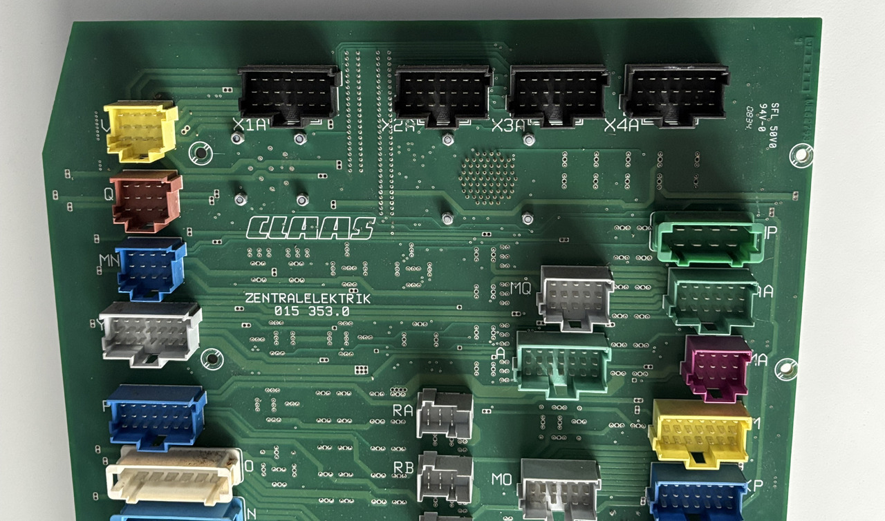 Claas Lexion 510 530 560 570 Płytka Bezpieczników Styków Modułów 0000153530 0000148031 - Fusible para Maquinaria agrícola: foto 2 Claas Lexion 510 530 560 570 Płytka Bezpieczników Styków Modułów 0000153530 0000148031 - Fusible para Maquinaria agrícola: foto 2