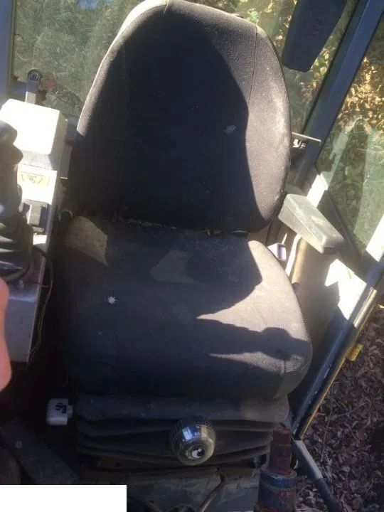 Claas Scorpion - Siedzenie / Fotel - Asiento para Maquinaria agrícola: foto 1 Claas Scorpion - Siedzenie / Fotel - Asiento para Maquinaria agrícola: foto 1