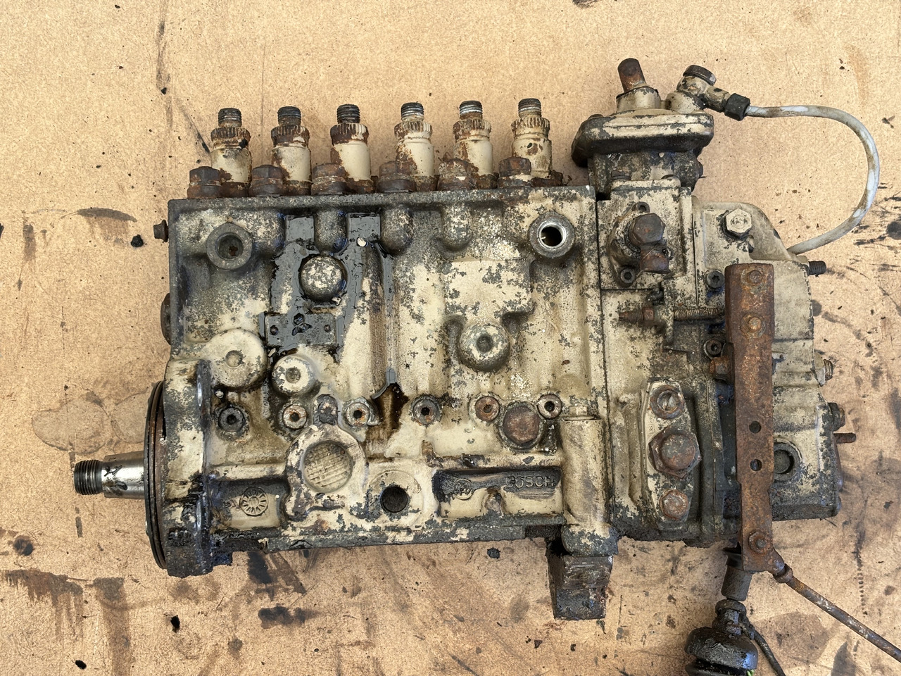 Cummins 8.3 6CT 6CTA 6CTAA Pompa paliwowa kompletna BOSCH 3934780 - Bomba de combustible: foto 1 Cummins 8.3 6CT 6CTA 6CTAA Pompa paliwowa kompletna BOSCH 3934780 - Bomba de combustible: foto 1