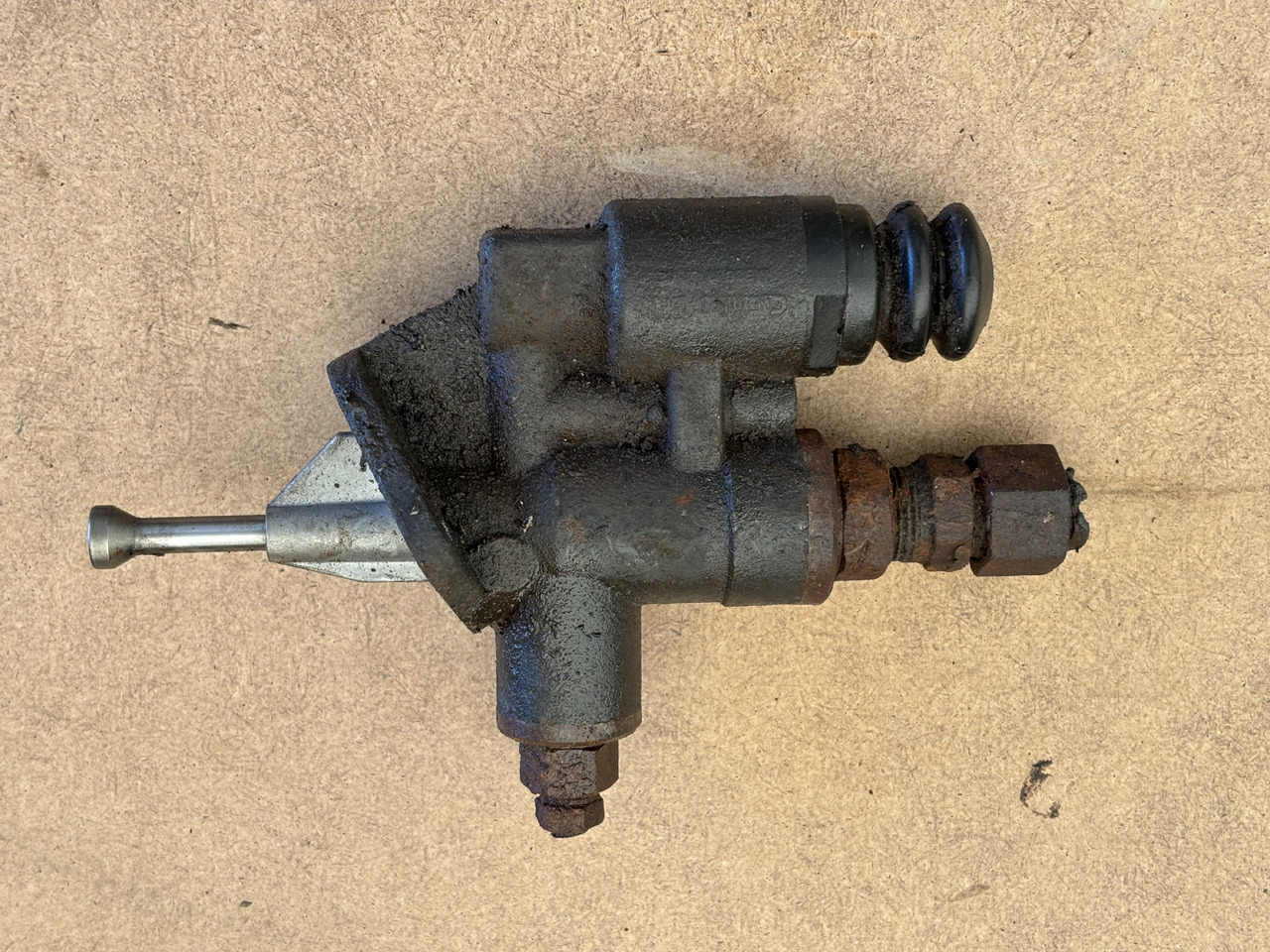 Cummins 8.3 6CT 6CTA 6CTAA Pompka Paliwa Zasilająca Cummins 3936316 - Bomba de combustible: foto 1 Cummins 8.3 6CT 6CTA 6CTAA Pompka Paliwa Zasilająca Cummins 3936316 - Bomba de combustible: foto 1