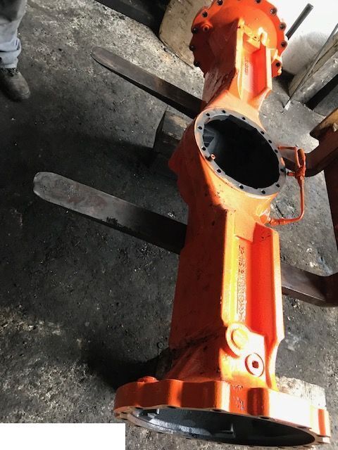 DOOSAN DL - ZF 4474451036 - Obudowa Mostu - Eje y piezas para Maquinaria agrícola: foto 3 DOOSAN DL - ZF 4474451036 - Obudowa Mostu - Eje y piezas para Maquinaria agrícola: foto 3