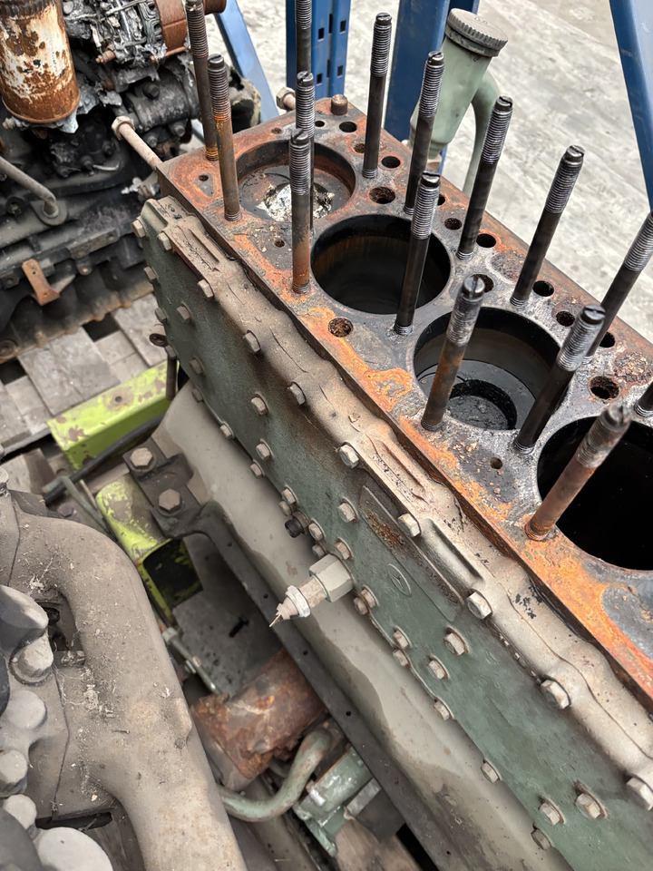 Daimler Benz Mercedes OM352 352.900 Silnik Części - Motor y piezas para Maquinaria agrícola: foto 3 Daimler Benz Mercedes OM352 352.900 Silnik Części - Motor y piezas para Maquinaria agrícola: foto 3