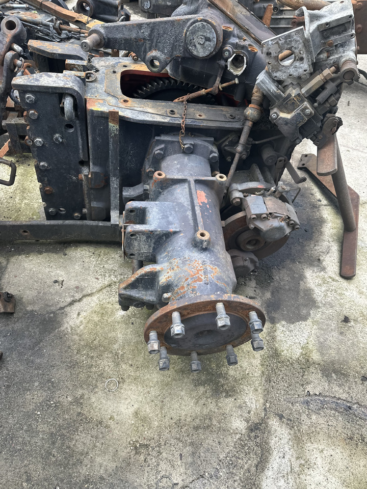 Deutz FX 4.51 tylny most części - Eje posterior para Tractor: foto 1 Deutz FX 4.51 tylny most części - Eje posterior para Tractor: foto 1