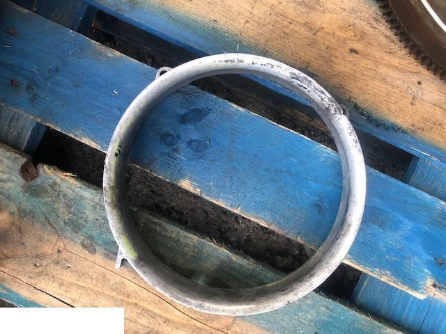 Deutz f4l1011 - Obudowa - Motor y piezas para Maquinaria agrícola: foto 1 Deutz f4l1011 - Obudowa - Motor y piezas para Maquinaria agrícola: foto 1