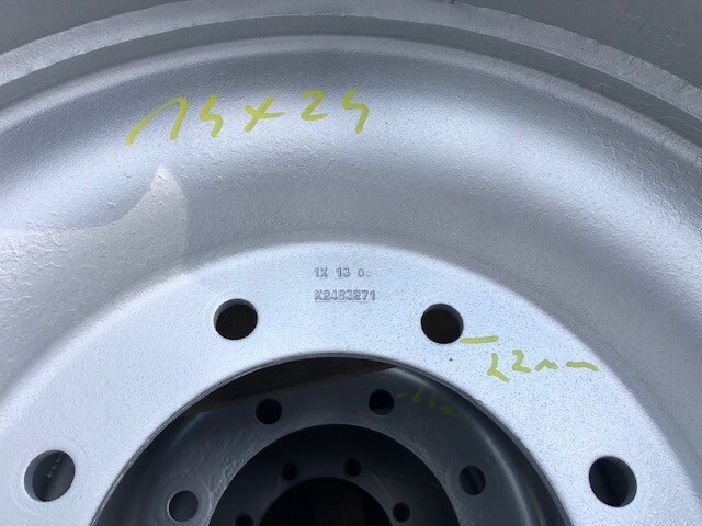 Felga 14x24 Cat TH Bobcat - Llanta para Maquinaria de construcción: foto 2 Felga 14x24 Cat TH Bobcat - Llanta para Maquinaria de construcción: foto 2