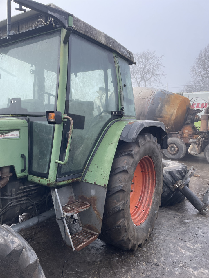 Fendt Farmer 309 - kabina dach drzwi - Puerta y piezas para Maquinaria agrícola: foto 3 Fendt Farmer 309 - kabina dach drzwi - Puerta y piezas para Maquinaria agrícola: foto 3