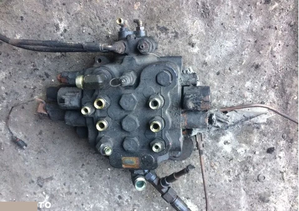 JCB 3cx 2014 r. Rozdzielacz Przedni - Válvula hidráulica para Retroexcavadora: foto 1 JCB 3cx 2014 r. Rozdzielacz Przedni - Válvula hidráulica para Retroexcavadora: foto 1