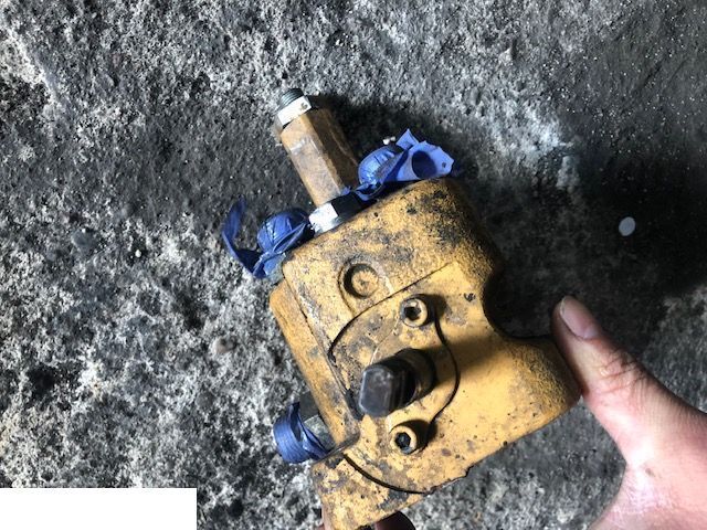JCB 3cx - Rozdzielacz Wysuwu Ramienia - Válvula hidráulica para Retroexcavadora: foto 1 JCB 3cx - Rozdzielacz Wysuwu Ramienia - Válvula hidráulica para Retroexcavadora: foto 1