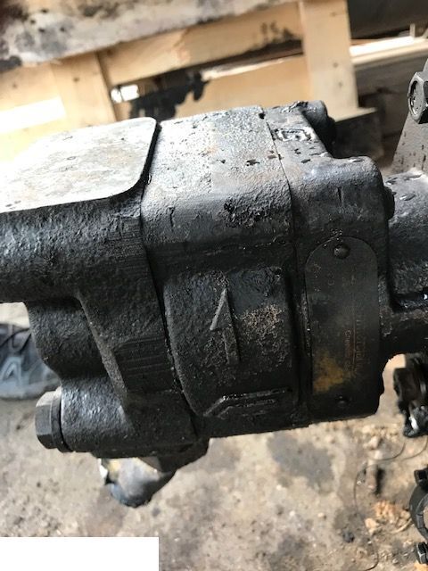 John Deere 3200 3215 3400 3415 - Pompa Hydrauliki - Bomba hidráulica para Maquinaria agrícola: foto 3 John Deere 3200 3215 3400 3415 - Pompa Hydrauliki - Bomba hidráulica para Maquinaria agrícola: foto 3