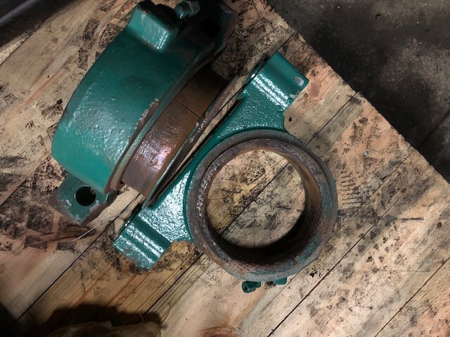 John Deere 3400 3200 3415 - Mocowania Mostu Tylnego - Eje posterior para Maquinaria agrícola: foto 2 John Deere 3400 3200 3415 - Mocowania Mostu Tylnego - Eje posterior para Maquinaria agrícola: foto 2