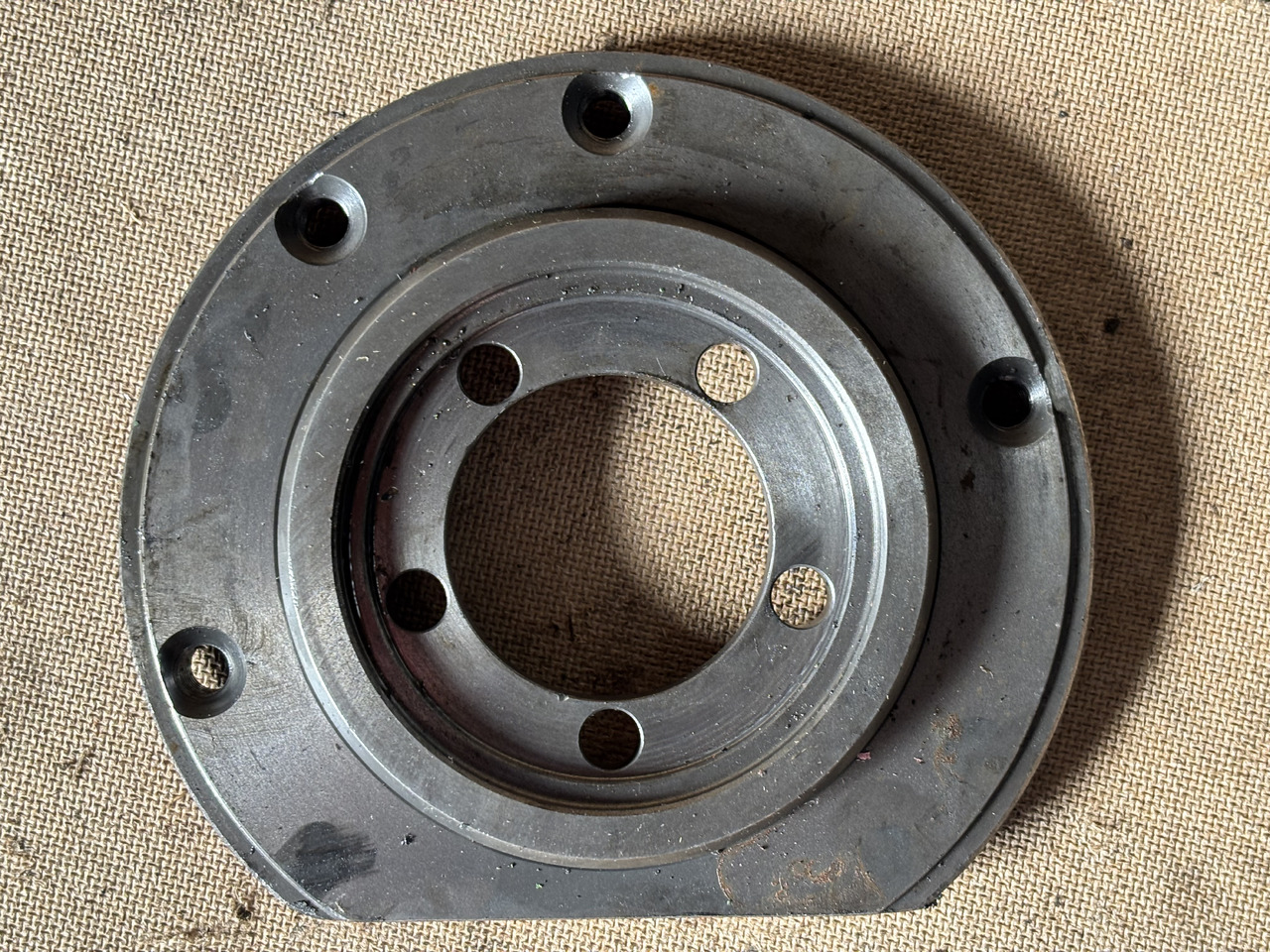 John Deere 6130 6230 6405 7220 Obudowa Łożyska L151656 - Cojinete de motor para Maquinaria agrícola: foto 2 John Deere 6130 6230 6405 7220 Obudowa Łożyska L151656 - Cojinete de motor para Maquinaria agrícola: foto 2