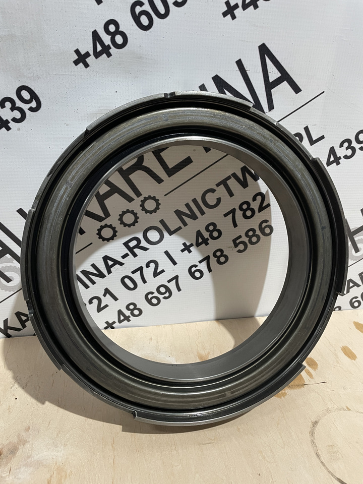 John Deere 6300 6100 6200 6400 - sprzęgło - obudowa R101159 - Embrague y piezas para Maquinaria agrícola: foto 1 John Deere 6300 6100 6200 6400 - sprzęgło - obudowa R101159 - Embrague y piezas para Maquinaria agrícola: foto 1