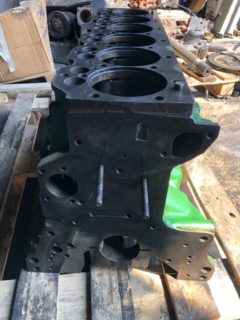 John Deere 6505 | 6600 | 6700 - Blok Cylindrów | Wałek Rozrządu | Wał Korbowy | Głowica Cylindrów - Motor y piezas para Maquinaria agrícola: foto 2 John Deere 6505 | 6600 | 6700 - Blok Cylindrów | Wałek Rozrządu | Wał Korbowy | Głowica Cylindrów - Motor y piezas para Maquinaria agrícola: foto 2