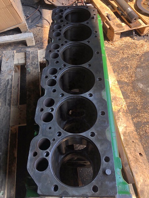 John Deere 6800 | 6900 - Blok Cylindrów | Wałek Rozrządu | Wał Korbowy | Głowica Cylindrów - Motor y piezas para Maquinaria agrícola: foto 3 John Deere 6800 | 6900 - Blok Cylindrów | Wałek Rozrządu | Wał Korbowy | Głowica Cylindrów - Motor y piezas para Maquinaria agrícola: foto 3