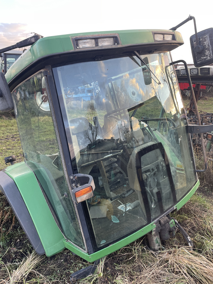 John Deere 8210 - kabina dach fotel błotniki plastiki lampy - Cabina para Maquinaria agrícola: foto 4 John Deere 8210 - kabina dach fotel błotniki plastiki lampy - Cabina para Maquinaria agrícola: foto 4