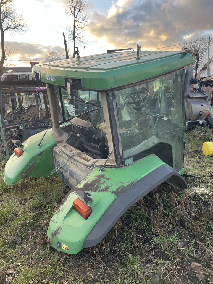 John Deere 8210 - kabina dach fotel błotniki plastiki lampy - Cabina para Maquinaria agrícola: foto 5 John Deere 8210 - kabina dach fotel błotniki plastiki lampy - Cabina para Maquinaria agrícola: foto 5