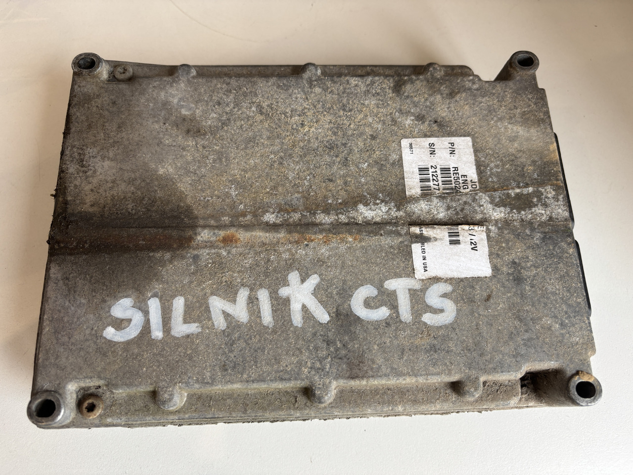 John Deere CTS - sterownik silnika L3 12V RE502404 - Unidad de control para Maquinaria agrícola: foto 1 John Deere CTS - sterownik silnika L3 12V RE502404 - Unidad de control para Maquinaria agrícola: foto 1