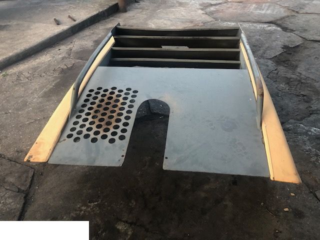 Liebherr 564 - Klapa Silnika - Capota para Cargadora de ruedas: foto 4 Liebherr 564 - Klapa Silnika - Capota para Cargadora de ruedas: foto 4