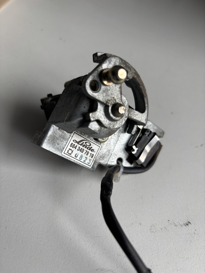 Linde potencjometr 6843407919 - Sensor: foto 2 Linde potencjometr 6843407919 - Sensor: foto 2