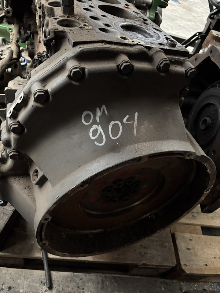 Mercedes - Benz OM904 Silnik CZĘŚCI 9042011001 - Motor y piezas para Camión: foto 1 Mercedes - Benz OM904 Silnik CZĘŚCI 9042011001 - Motor y piezas para Camión: foto 1