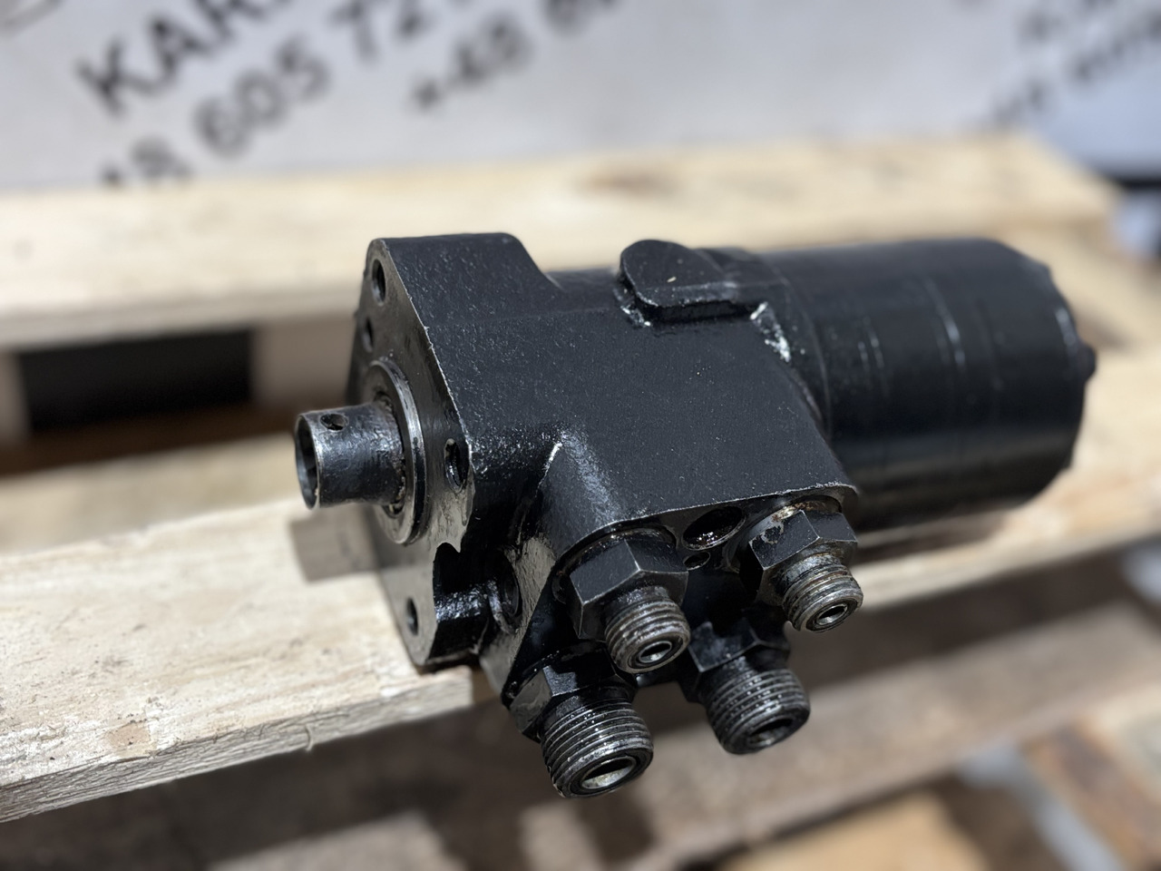 New Holland Orbitrol T6070 T6080 T6090 T7060 T7070 CASE Puma 47136607 - Bomba de dirección para Maquinaria agrícola: foto 4 New Holland Orbitrol T6070 T6080 T6090 T7060 T7070 CASE Puma 47136607 - Bomba de dirección para Maquinaria agrícola: foto 4