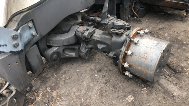 Oś 4293140M94 | Oś 770 /618 Massey Ferguson 8650 - 8690 ~ Oś Napędowa Przednia Wkład Mostu Wachacze - Eje delantero para Maquinaria agrícola: foto 2 Oś 4293140M94 | Oś 770 /618 Massey Ferguson 8650 - 8690 ~ Oś Napędowa Przednia Wkład Mostu Wachacze - Eje delantero para Maquinaria agrícola: foto 2