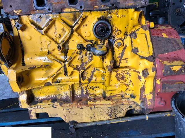 Sanderson Ford BSD 444 k - Blok Cylindrów - Bloque de cilindros para Maquinaria agrícola: foto 2 Sanderson Ford BSD 444 k - Blok Cylindrów - Bloque de cilindros para Maquinaria agrícola: foto 2