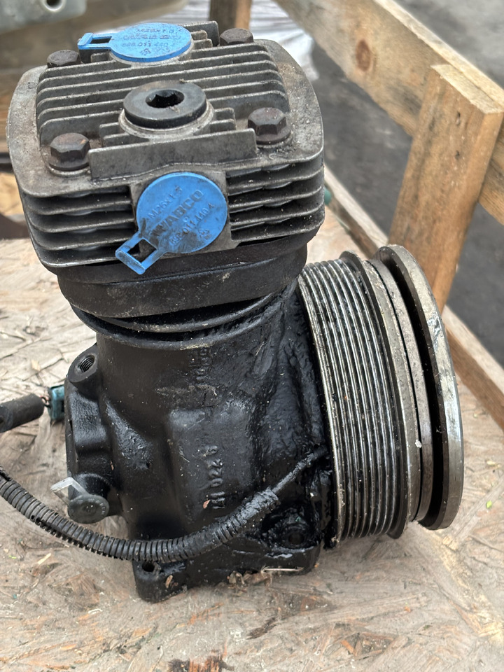 WABCO Kompresor Sprężonego Powietrza 4111411020 - Compresor para Maquinaria agrícola: foto 4 WABCO Kompresor Sprężonego Powietrza 4111411020 - Compresor para Maquinaria agrícola: foto 4