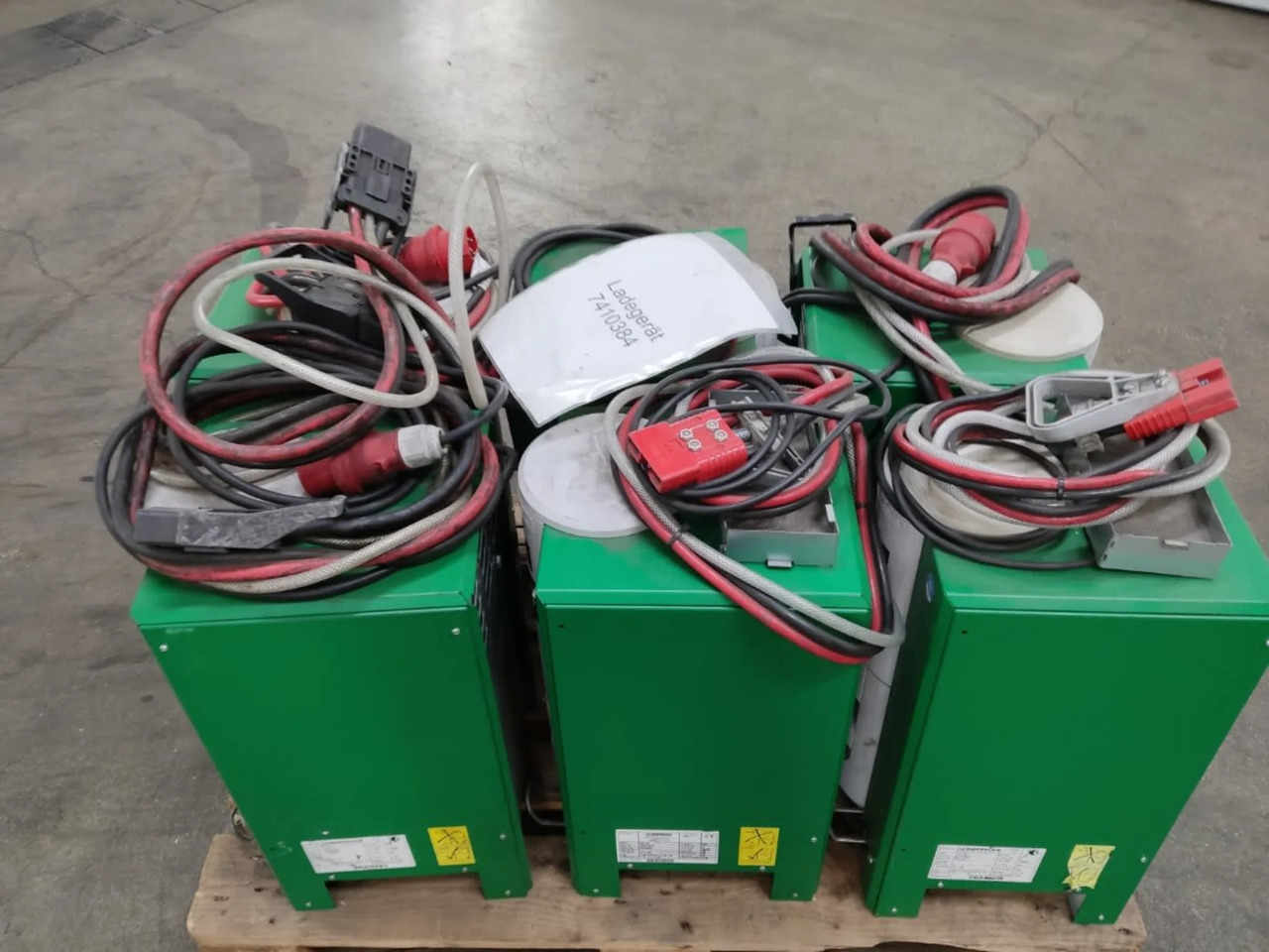 Battery Charger Package 6 pieces - Sistema eléctrico para Equipo de manutención: foto 4 Battery Charger Package 6 pieces - Sistema eléctrico para Equipo de manutención: foto 4