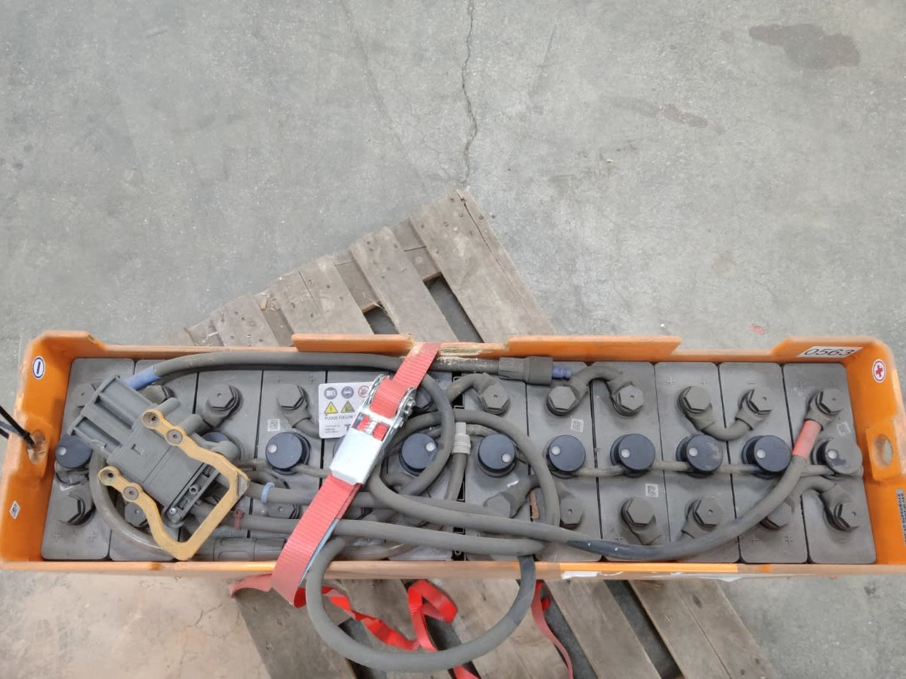 Battery IBA 24V 465Ah - Acumulador para Equipo de manutención: foto 4 Battery IBA 24V 465Ah - Acumulador para Equipo de manutención: foto 4