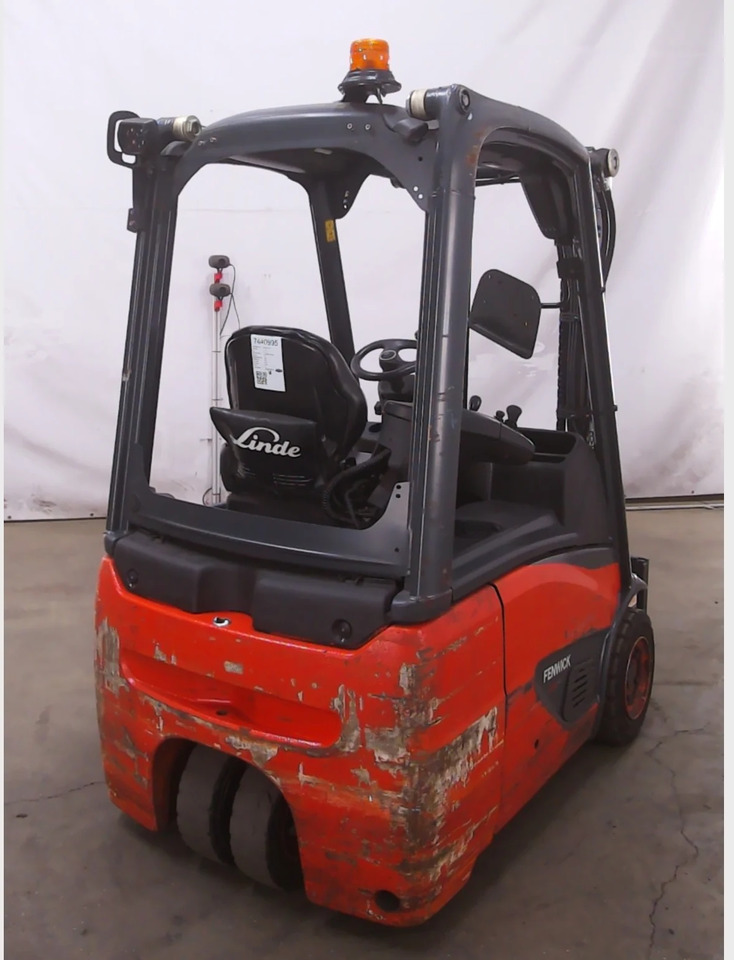 Linde E16C-02 - Carretilla elevadora eléctrica: foto 3 Linde E16C-02 - Carretilla elevadora eléctrica: foto 3