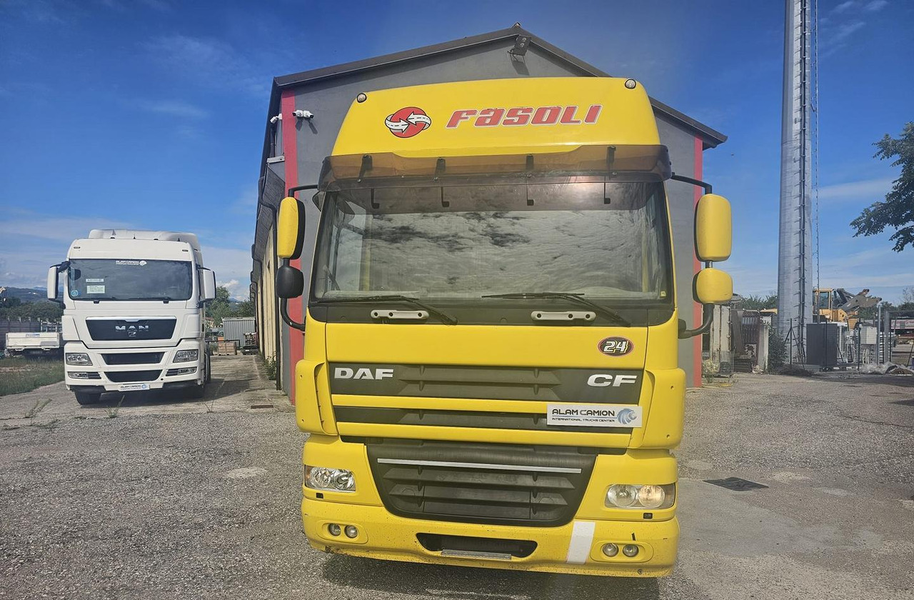 DAF CF. 460 cambio manuale - Cabeza tractora: foto 2 DAF CF. 460 cambio manuale - Cabeza tractora: foto 2