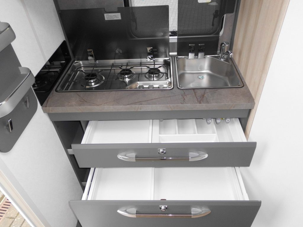 Caravana nuevo Hobby De Luxe 460 SFf 2025 AUTARK FBH 1500kg. +++ Hobby De Luxe 460 SFf mit Extras, Lagerabverkauf: foto 10