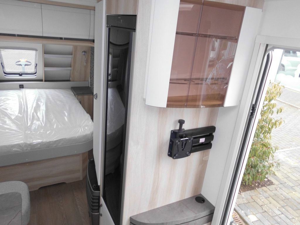 Caravana nuevo Hobby De Luxe 460 SFf 2025 AUTARK FBH 1500kg. +++ Hobby De Luxe 460 SFf mit Extras, Lagerabverkauf: foto 13