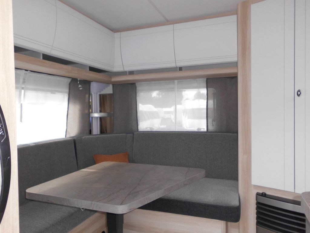 Hobby De Luxe 495 UL 2026 AUTARK 1800kg. Ambiente++ - Caravana: foto 4 Hobby De Luxe 495 UL 2026 AUTARK 1800kg. Ambiente++ - Caravana: foto 4