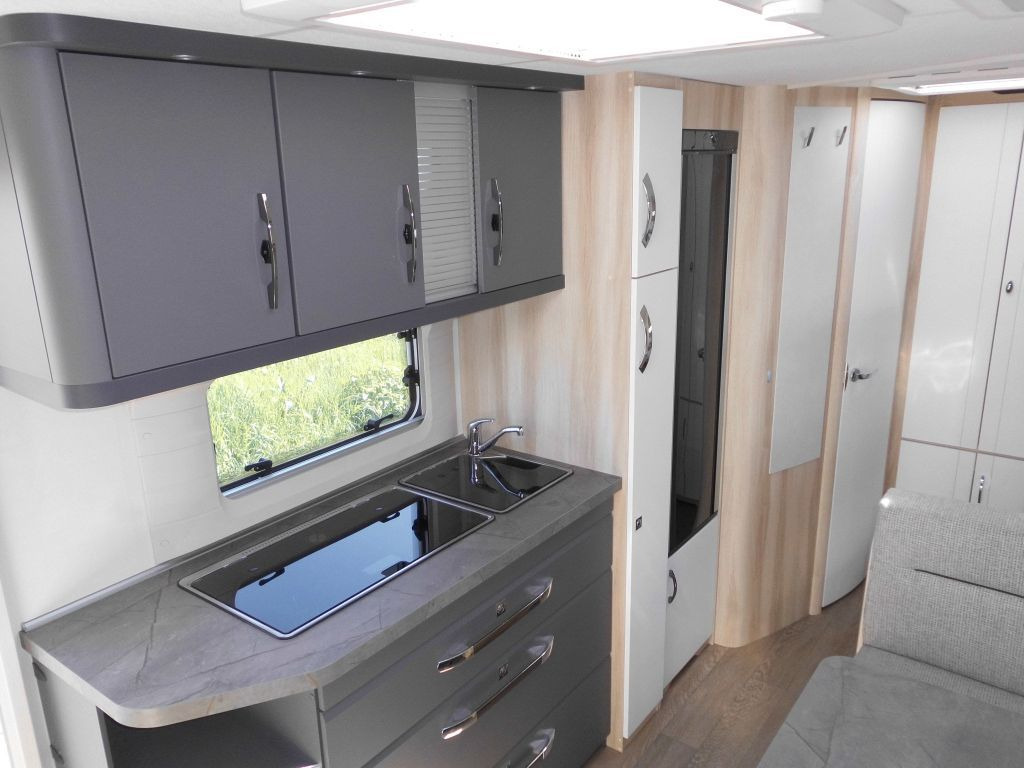 Hobby De Luxe 545 KMF Lagerabverkauf! - Caravana: foto 1 Hobby De Luxe 545 KMF Lagerabverkauf! - Caravana: foto 1