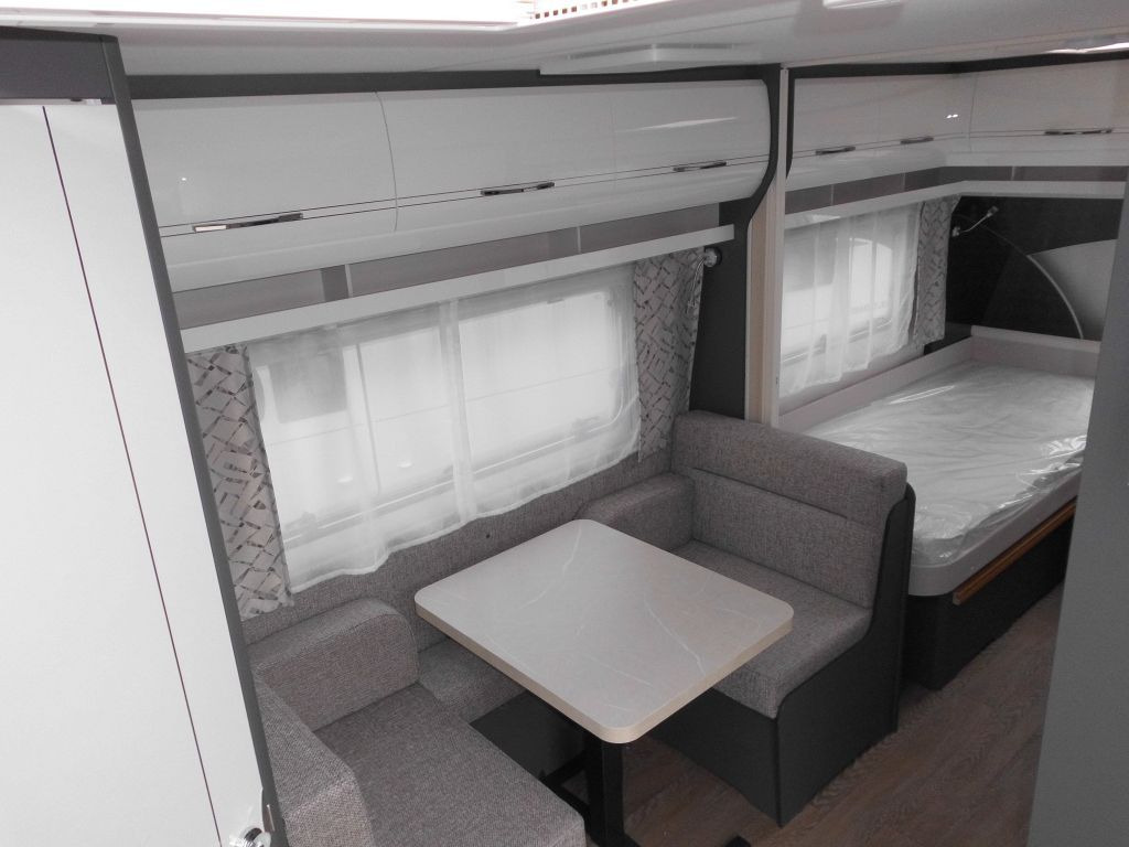 Caravana Hobby Excellent 460 SL %Lagerabverkauf% EXTRAS: foto 6 Caravana Hobby Excellent 460 SL %Lagerabverkauf% EXTRAS: foto 6