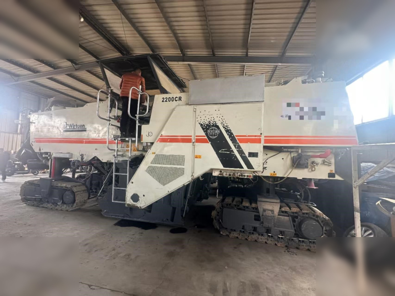2004 WIRTGEN W2200 CR - Fresadora en frío: foto 1 2004 WIRTGEN W2200 CR - Fresadora en frío: foto 1