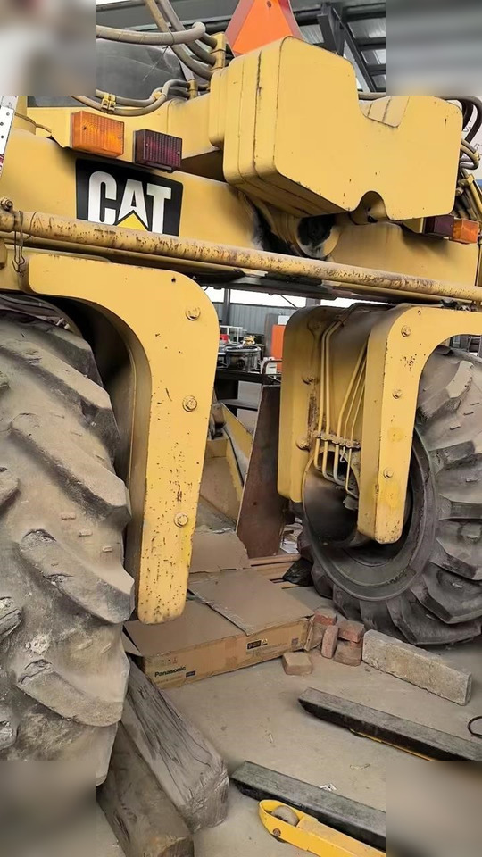 2008 CATERPILLAR RM-500 - Estabilizador de suelos: foto 3 2008 CATERPILLAR RM-500 - Estabilizador de suelos: foto 3