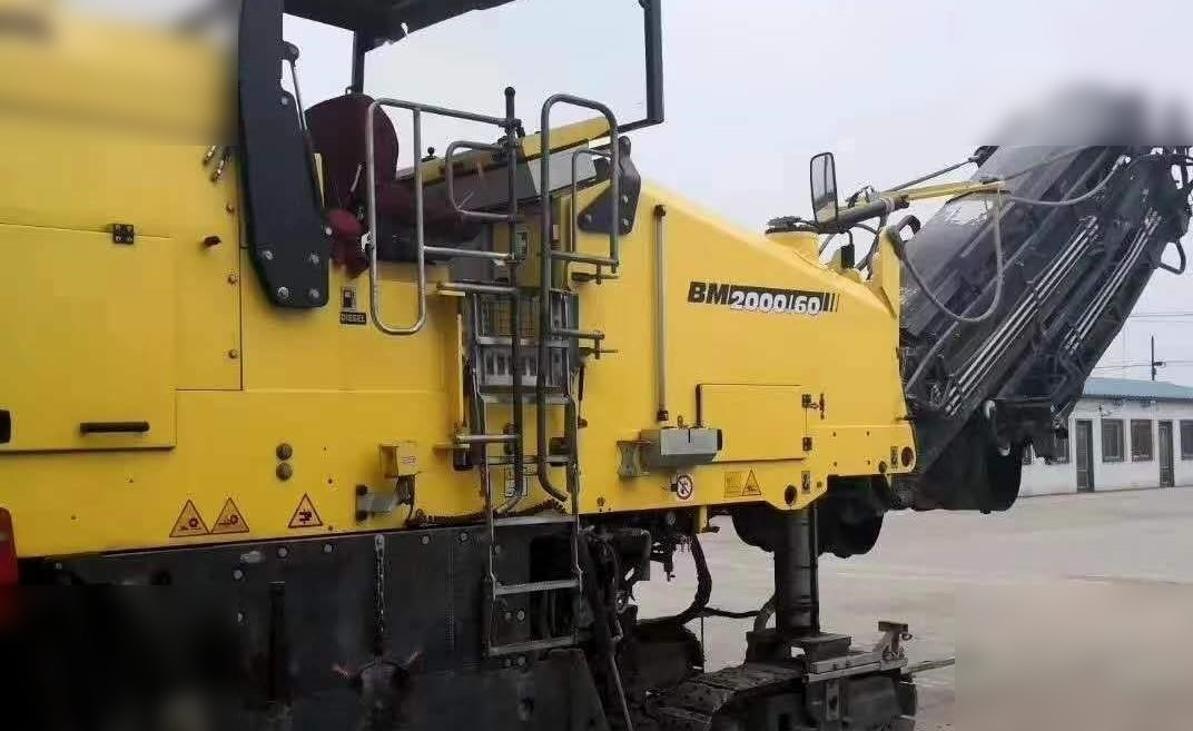 2015 BOMAG BM2000/60-2 - Fresadora en frío: foto 1 2015 BOMAG BM2000/60-2 - Fresadora en frío: foto 1