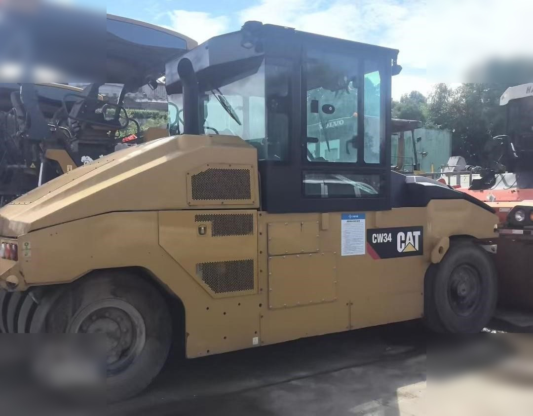2019 CATERPILLAR CW34 - Compactador: foto 1 2019 CATERPILLAR CW34 - Compactador: foto 1