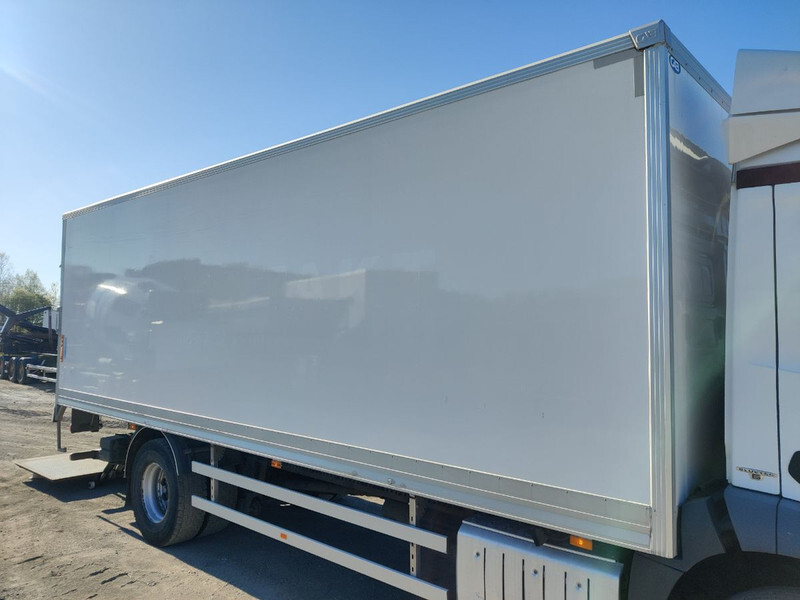 CAB KAROSSER BOX 7640x2500x2590MM / FURGOON - Caja cerrada: foto 5 CAB KAROSSER BOX 7640x2500x2590MM / FURGOON - Caja cerrada: foto 5
