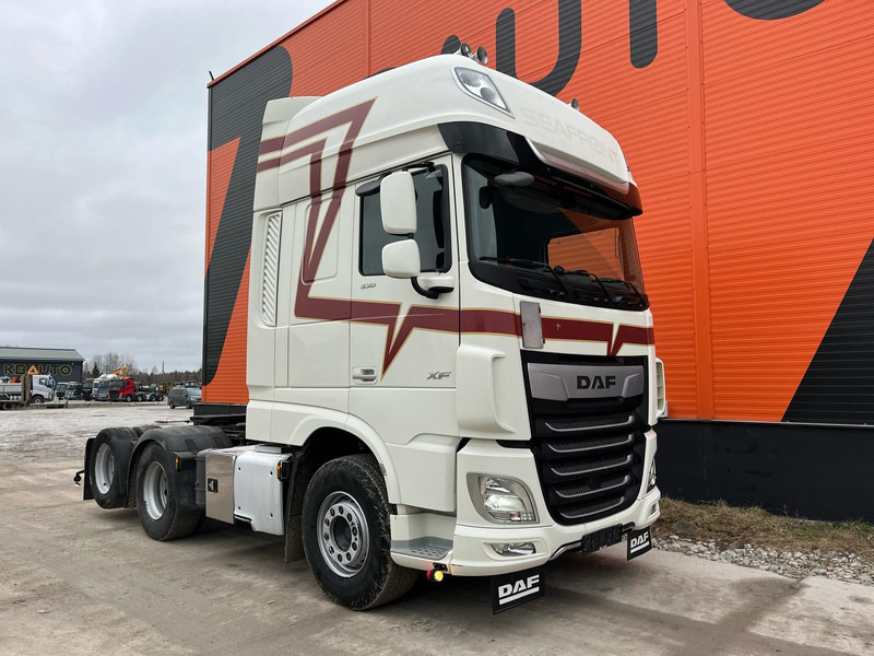 DAF XF 530 6x2 RETARDER / DOUBLE BOGIE - Cabeza tractora: foto 4 DAF XF 530 6x2 RETARDER / DOUBLE BOGIE - Cabeza tractora: foto 4