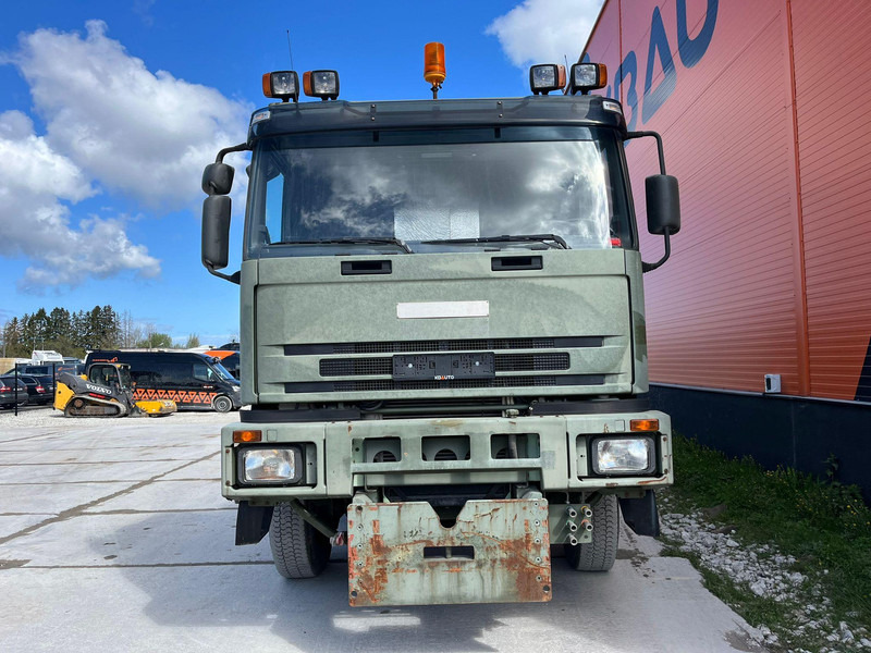 Iveco Fresia F 2000 4x4 SNOW PLOW / BROOM / BLOWER - Barredora vial: foto 3 Iveco Fresia F 2000 4x4 SNOW PLOW / BROOM / BLOWER - Barredora vial: foto 3