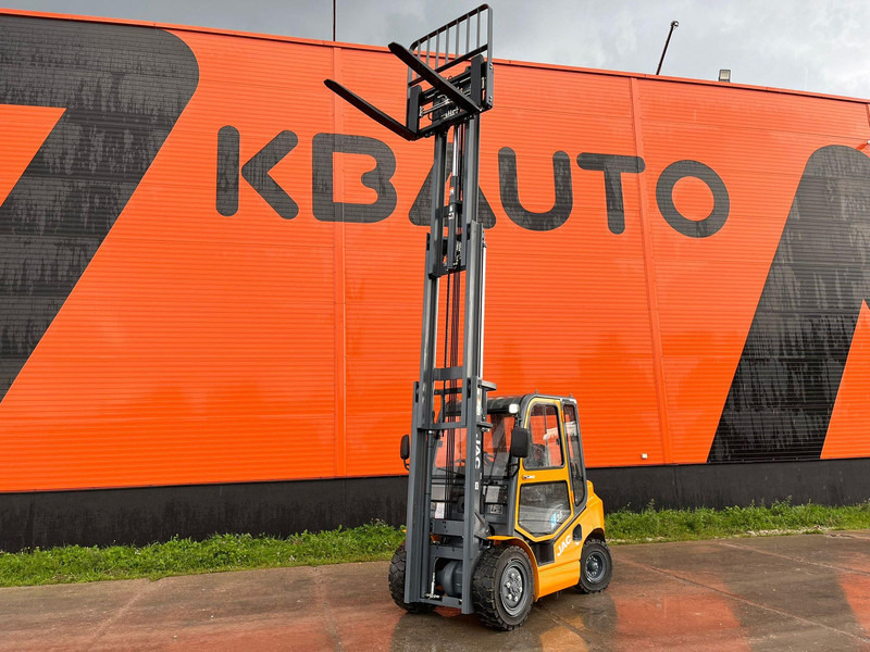 Jac CPCD 35 J NEW ! / RATED CAPACITY 3500 kg / LIFTING HEIGHT 4800 mm - Carretilla elevadora diésel: foto 1 Jac CPCD 35 J NEW ! / RATED CAPACITY 3500 kg / LIFTING HEIGHT 4800 mm - Carretilla elevadora diésel: foto 1