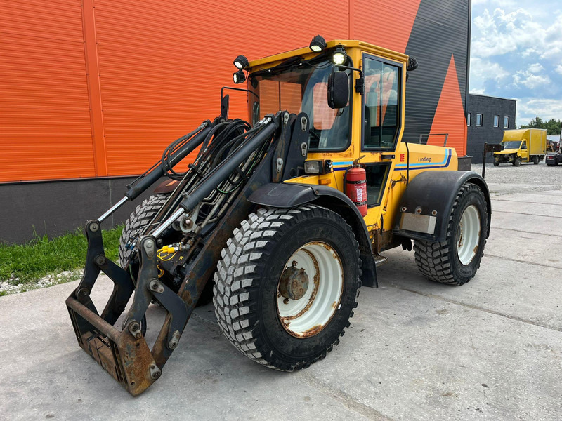 LUNDBERG 6200 LSE 4x4 AC - Cargadora de ruedas: foto 2 LUNDBERG 6200 LSE 4x4 AC - Cargadora de ruedas: foto 2