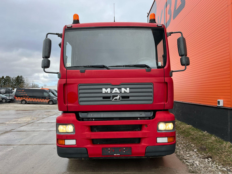 MAN TGA 26.360 6X2 Schäfer SRH 10000 / 3105 hours - Camión cisterna: foto 2 MAN TGA 26.360 6X2 Schäfer SRH 10000 / 3105 hours - Camión cisterna: foto 2
