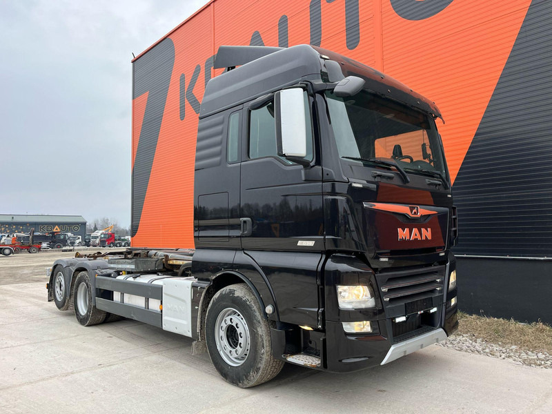 MAN TGX 26.580 6x2 PALFINGER T 20 ton / L=5400 mm / XLX CAB / INTARDER - Camión multibasculante: foto 4 MAN TGX 26.580 6x2 PALFINGER T 20 ton / L=5400 mm / XLX CAB / INTARDER - Camión multibasculante: foto 4
